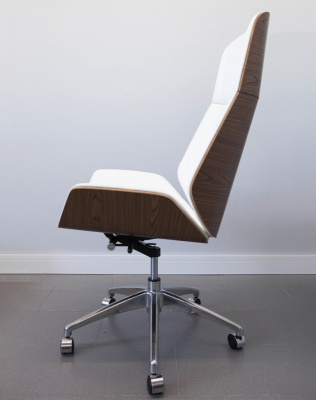 Кресло из натуральной кожи, каркас дерево арт. FX-BC06 - купить в Петропавловске-Камчатском. Цена 34 820.52 руб.